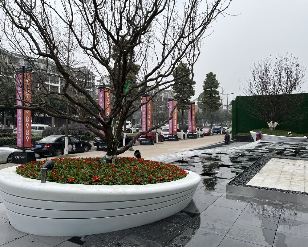 不锈钢树池雕塑