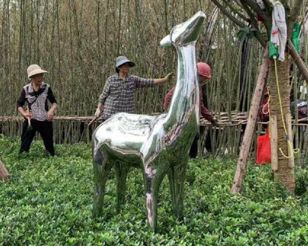 南充万卷山河楼盘雕塑