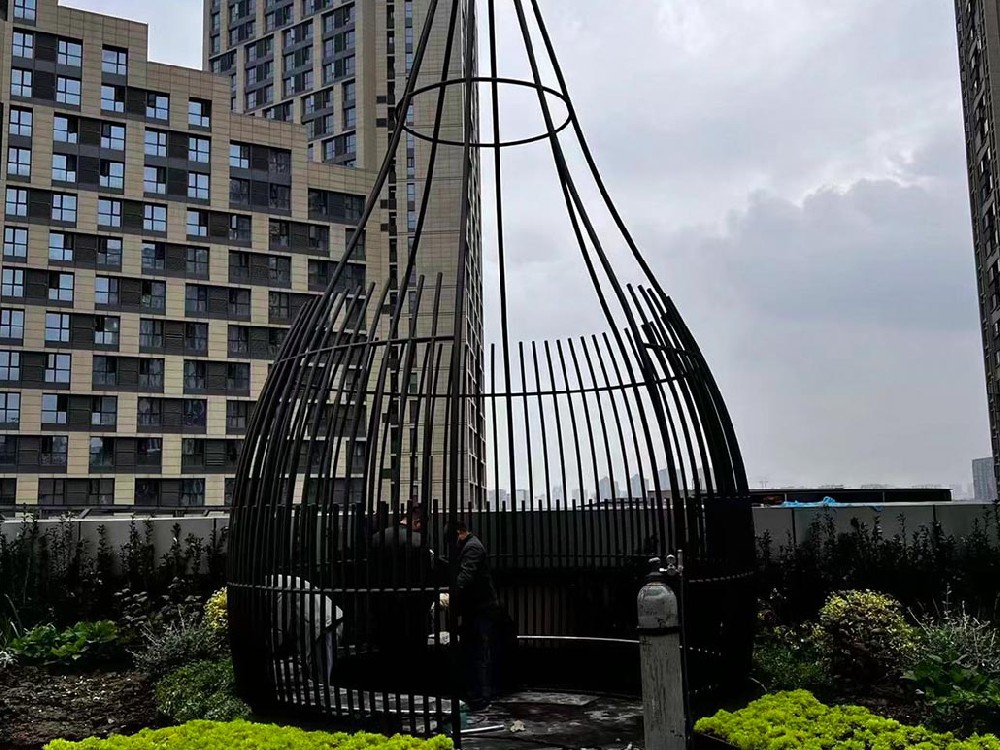 成都城市广场景观鸟笼雕塑