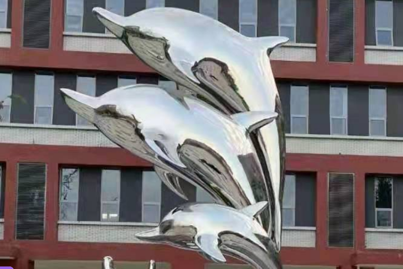 不锈钢雕塑有哪些类型呀?